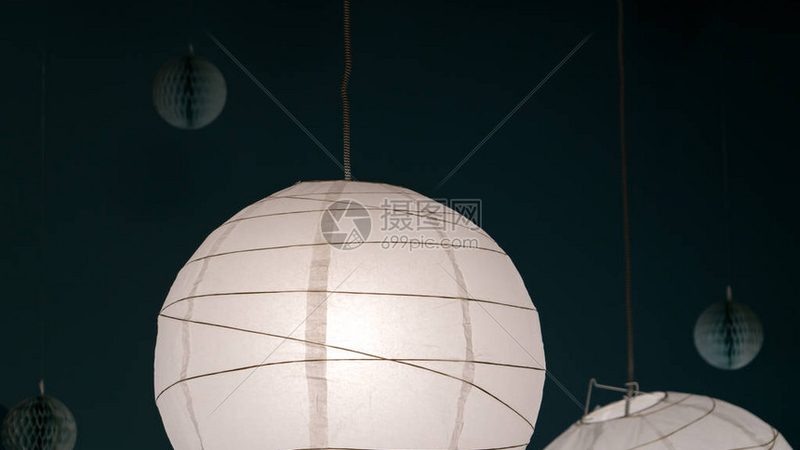 庭院灯串安装方法图解：打造温馨庭院的必备指南